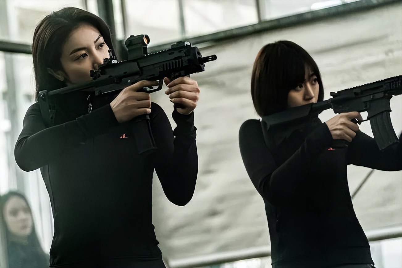 亏了8个月的韩国电影，这位大导演却号召学习？不要太离谱