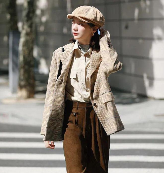 古典美式和轻奢美式哪个好,古典法式与美式