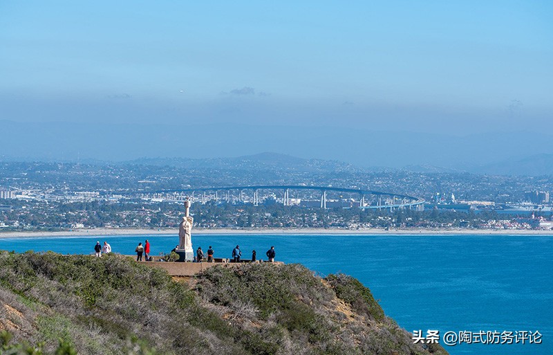 两艘美舰差点相撞，拍下视频的公园摄像头被美海军勒令拆除