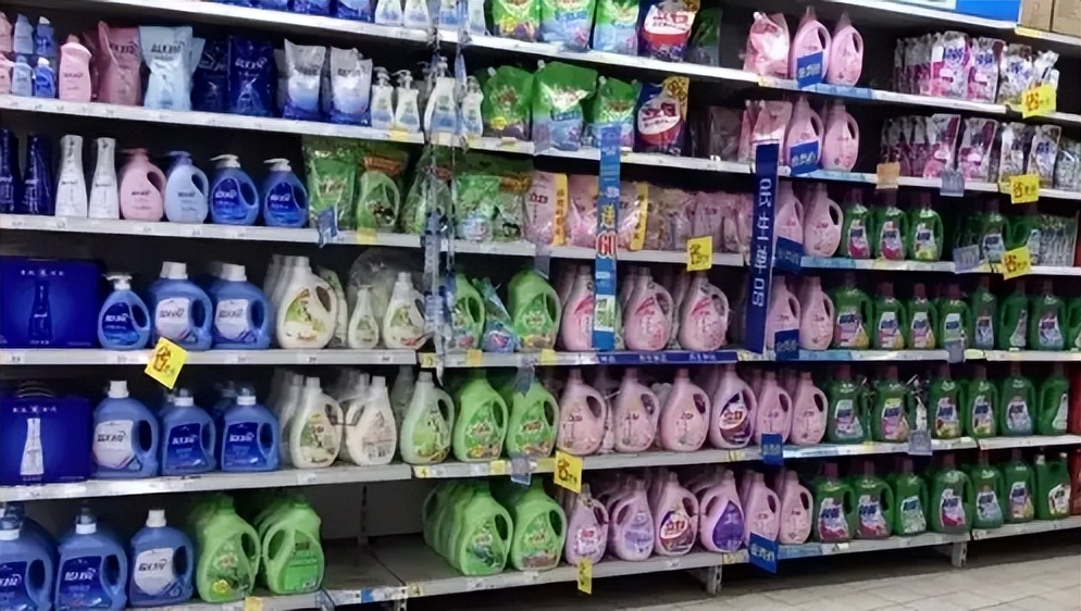 生物酶洗衣服怎么样,如何拯救被染色的白色衣服