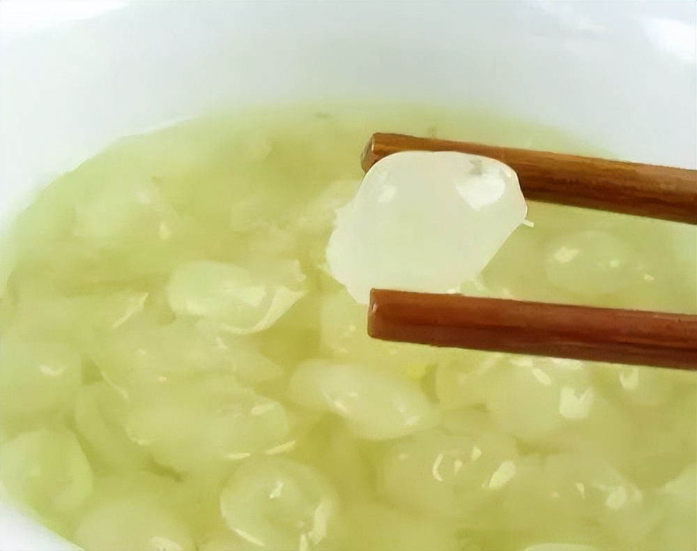 桃胶皂角米能养颜美容吗,吃桃胶雪燕皂角米可以淡斑美容吗