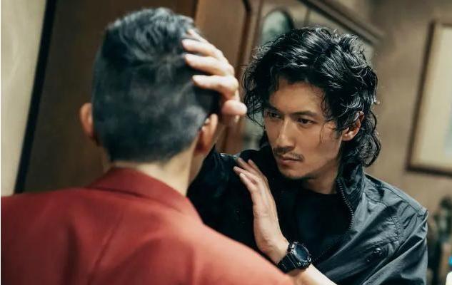 2021国产影视10大反派：仅《扫黑风暴》就有3位，有人还拿了影帝