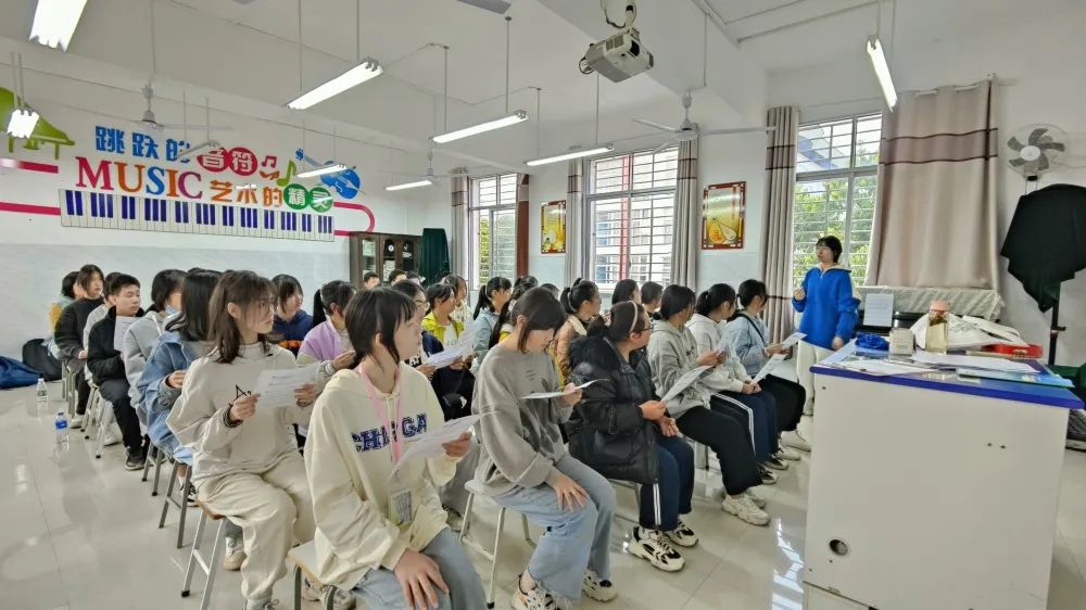 桂林市穿山中学开启新学期课后服务多彩特色课程