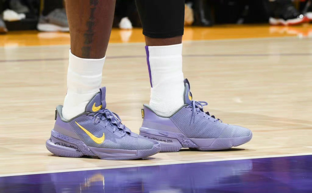 kd15高颜值,kd15和lbj21