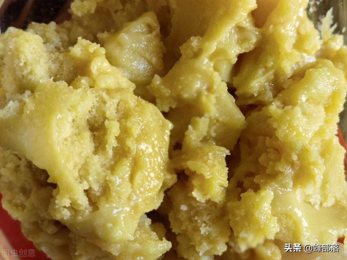 常见蜂蜜的挑选及区别,蜂蜜都有哪些种类是如何划分的呢