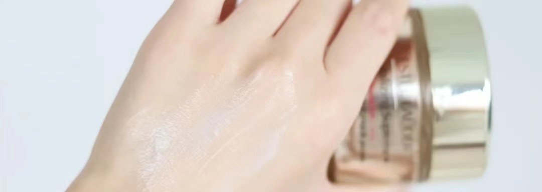 欧诗漫哪款面霜适合30岁以上用,性价比高的面霜推荐30岁干皮