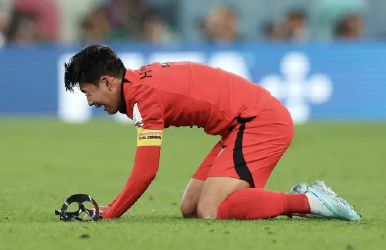 c罗和韩国人怎么了,c罗两道杠