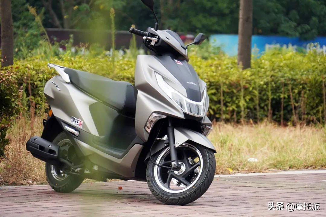 本田ncr125和铃木uy125实测,五羊本田摩托车踏板ncr125价格