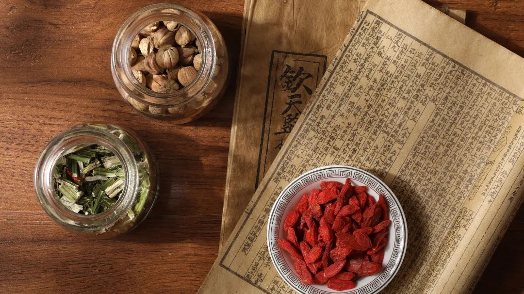 网传各种治疗药品,无良媒体网传55万天价药