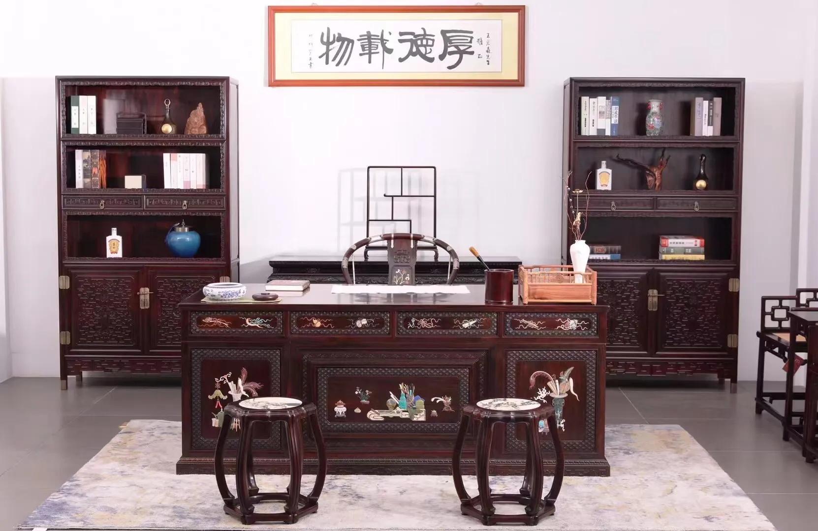 酸枝百宝嵌博古文办公桌「材质」：大红酸枝（学名：交趾黄檀