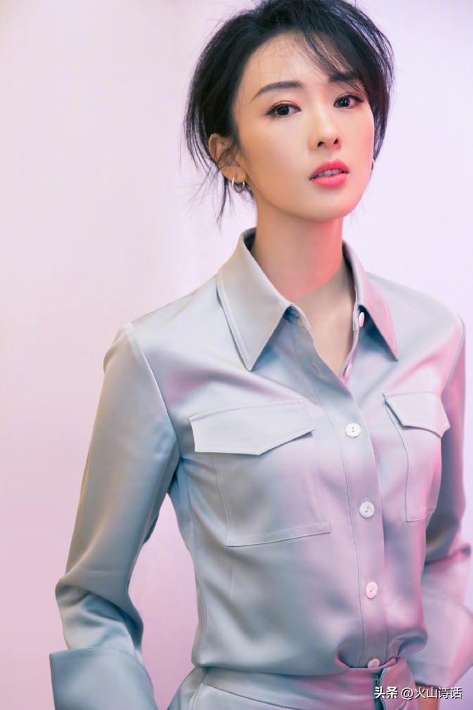 诗特刊|火山诗话|年度诗歌精选|《2022年度最佳诗歌30首》发布