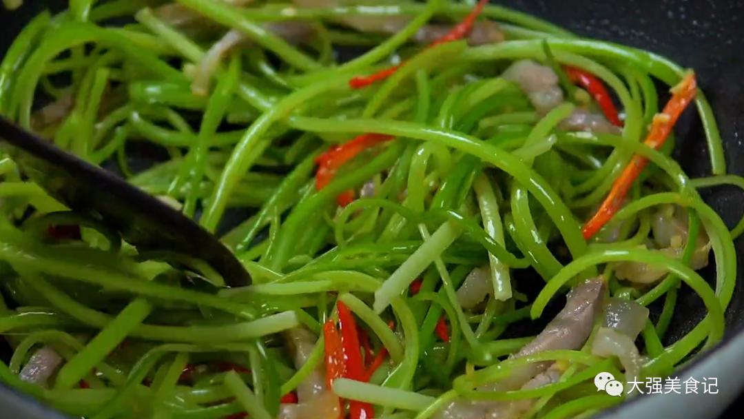 三种带青霉素的菜建议中老年人吃,提升免疫力这4种菜要多吃