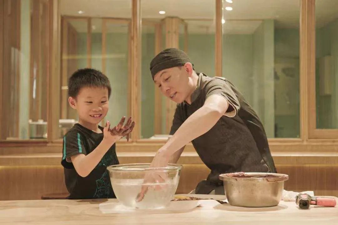 上海巧克力店,开巧克力店一年能赚多少钱