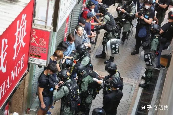 曱甴甴曱怎么读,曱甴读音为什么和粤语差异这么大