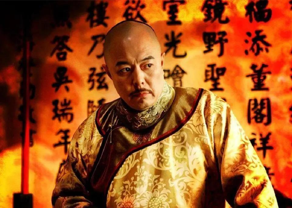 清朝为何三代皇帝都连续绝后,为啥清朝晚期的皇帝都绝嗣