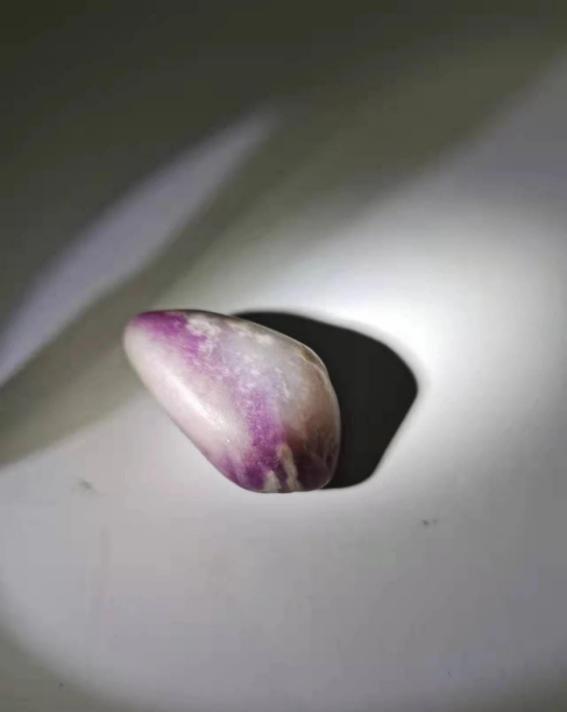 且末和田玉紫色,一坨和田玉