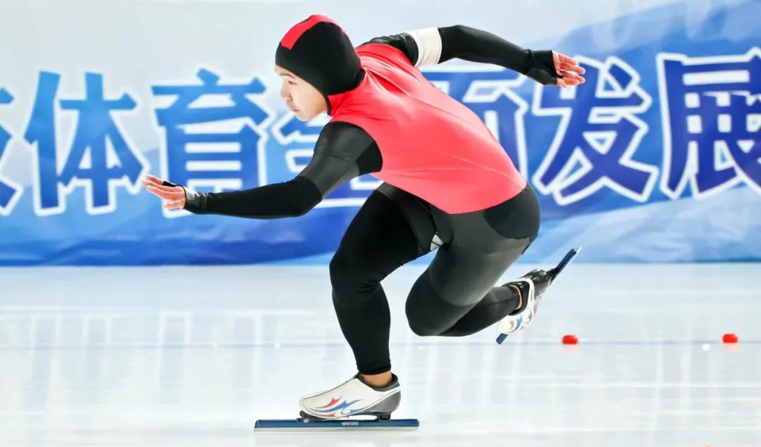 黑龙江省第十五届运动会速度滑冰比赛收官