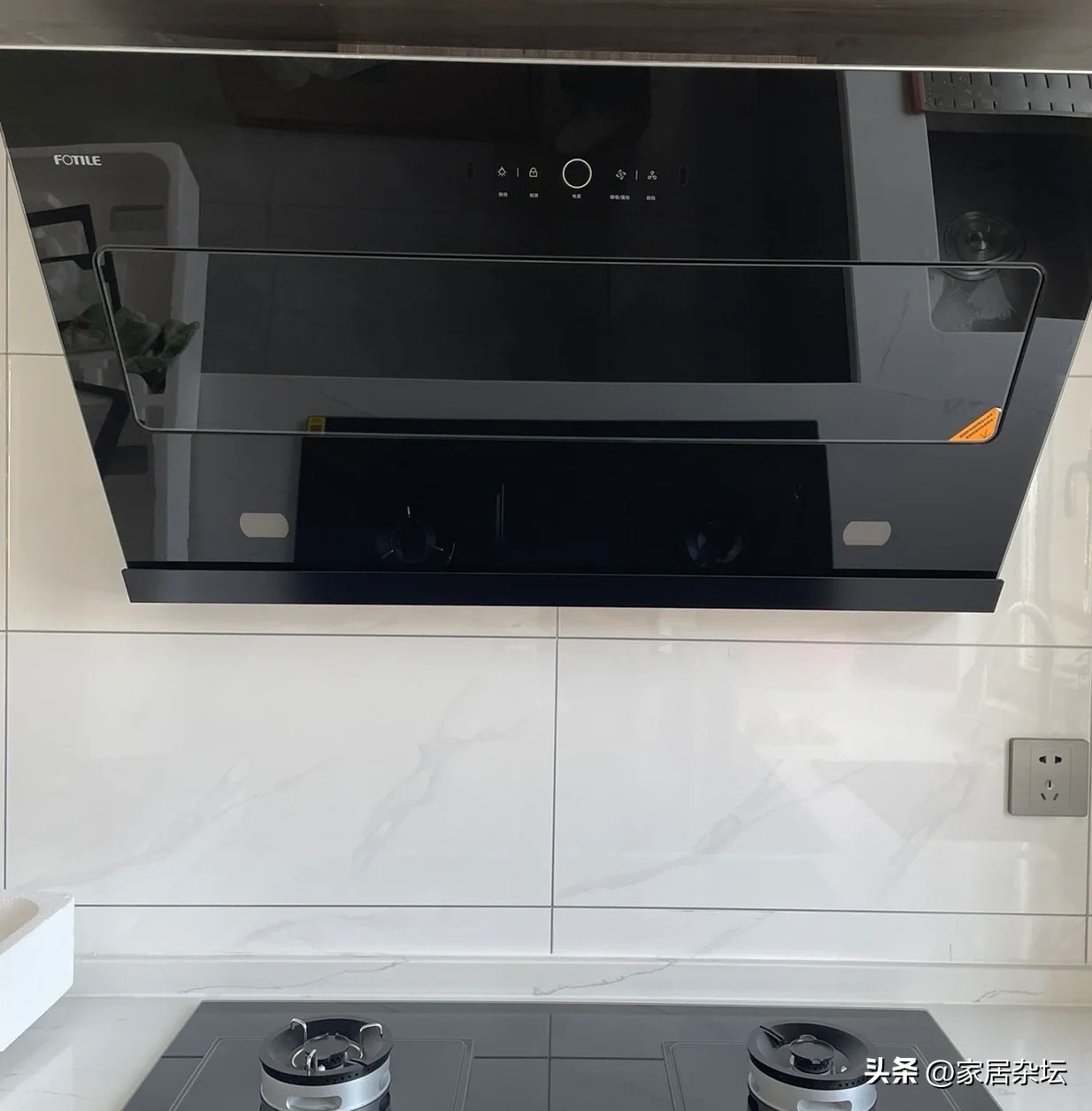 油烟机侧吸和顶侧双吸到底哪个好,油烟机侧吸和顶侧双吸哪个吸力好