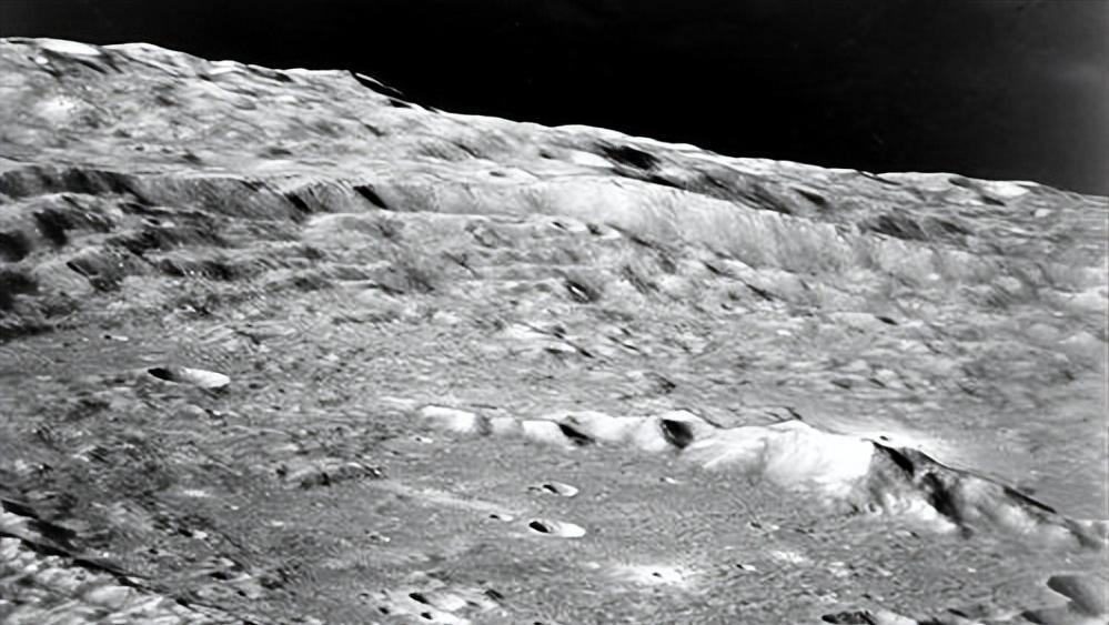 嫦娥四号探测器成功着陆月球背面,嫦娥四号在月球背面发现了什么