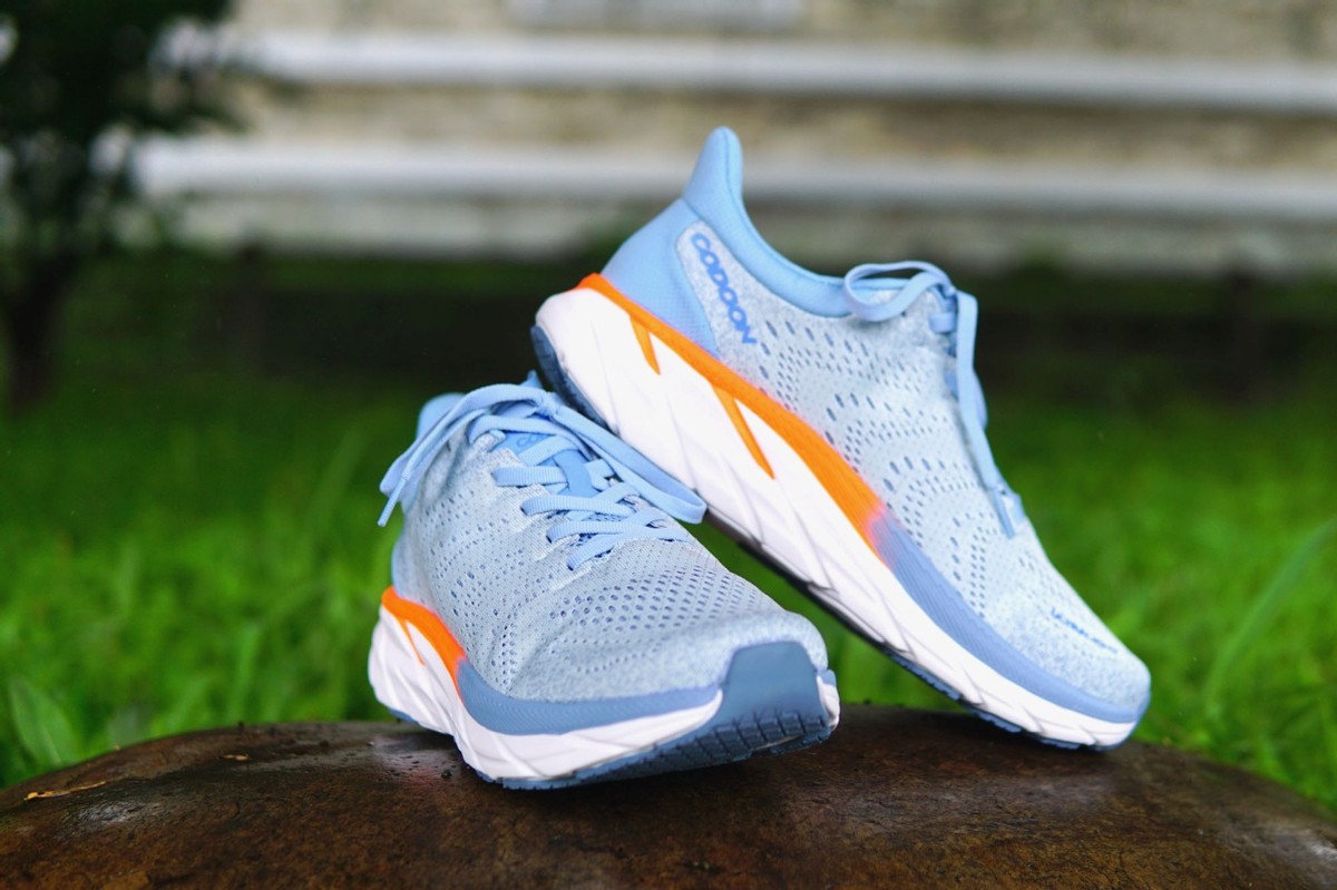 推荐踩屎感特别强的国产跑鞋,出街运动两不误