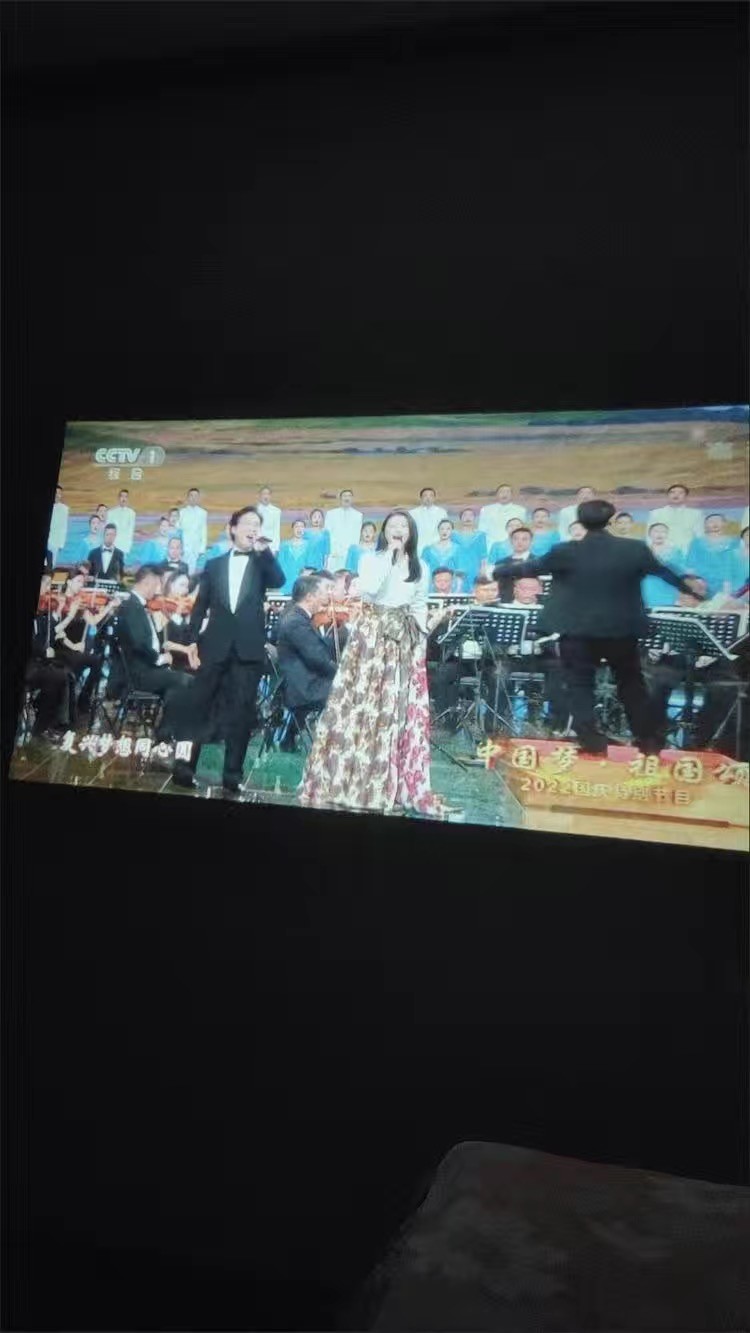 拼多多上的二手投影仪能买吗,拼多多上2300的投影仪好吗