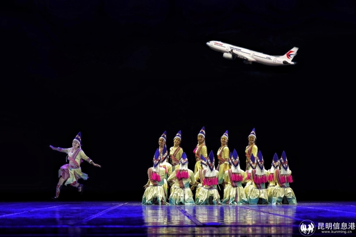 灼灼璞玉静世芳华的解释,与灼灼璞玉静世芳华相似的句子