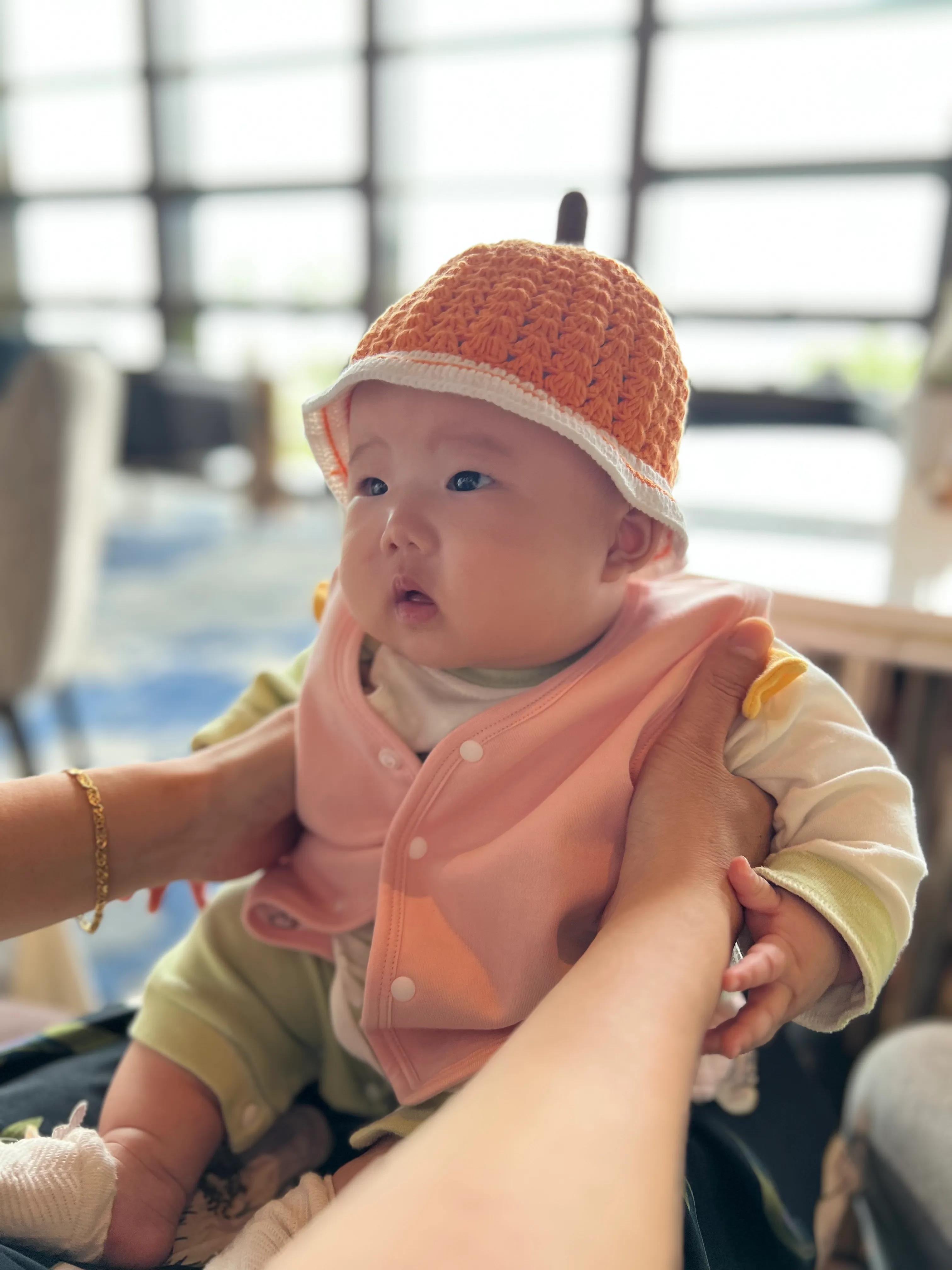 女儿四岁了头发很少,新生儿头发稀少还有必要剃胎毛吗