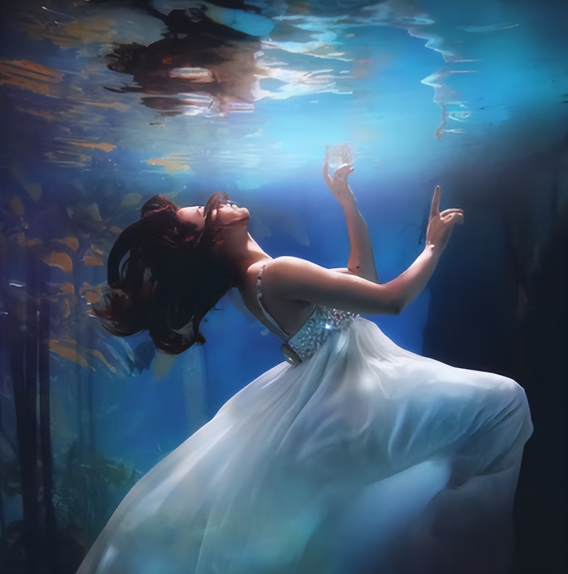 难以言说的秘密：我是福利院长大的“双性人”