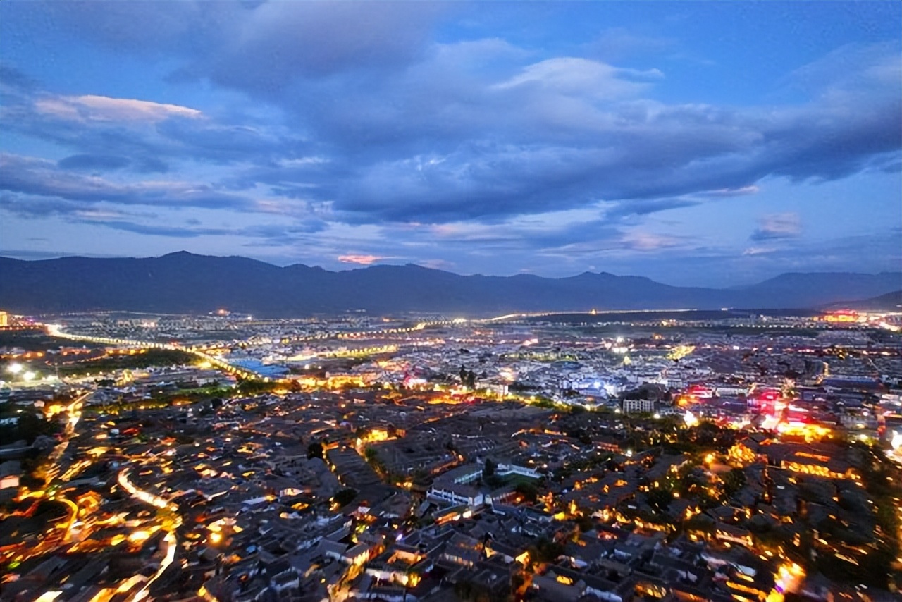 丽江古城为什么被称为高原姑苏,云南千年临安古城