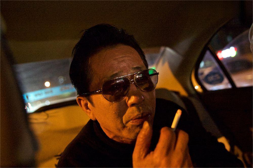 *底卧**刑警被迫吸毒沦为阶下囚，是否该得到补偿？*底卧**真需要染毒吗