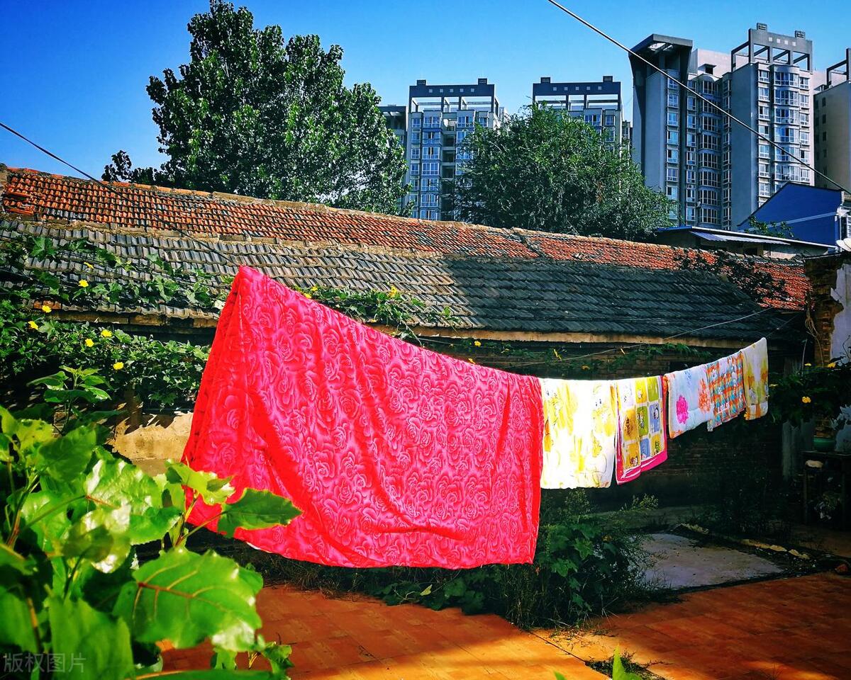 枕头发黄怎么去除最快方法,乳胶枕头时间长了发黄掉渣怎么办