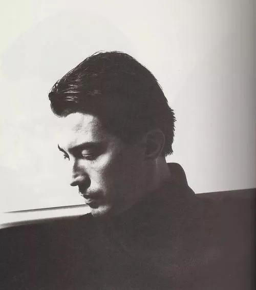 尊龙为什么孤独一生,尊龙晚年孤独