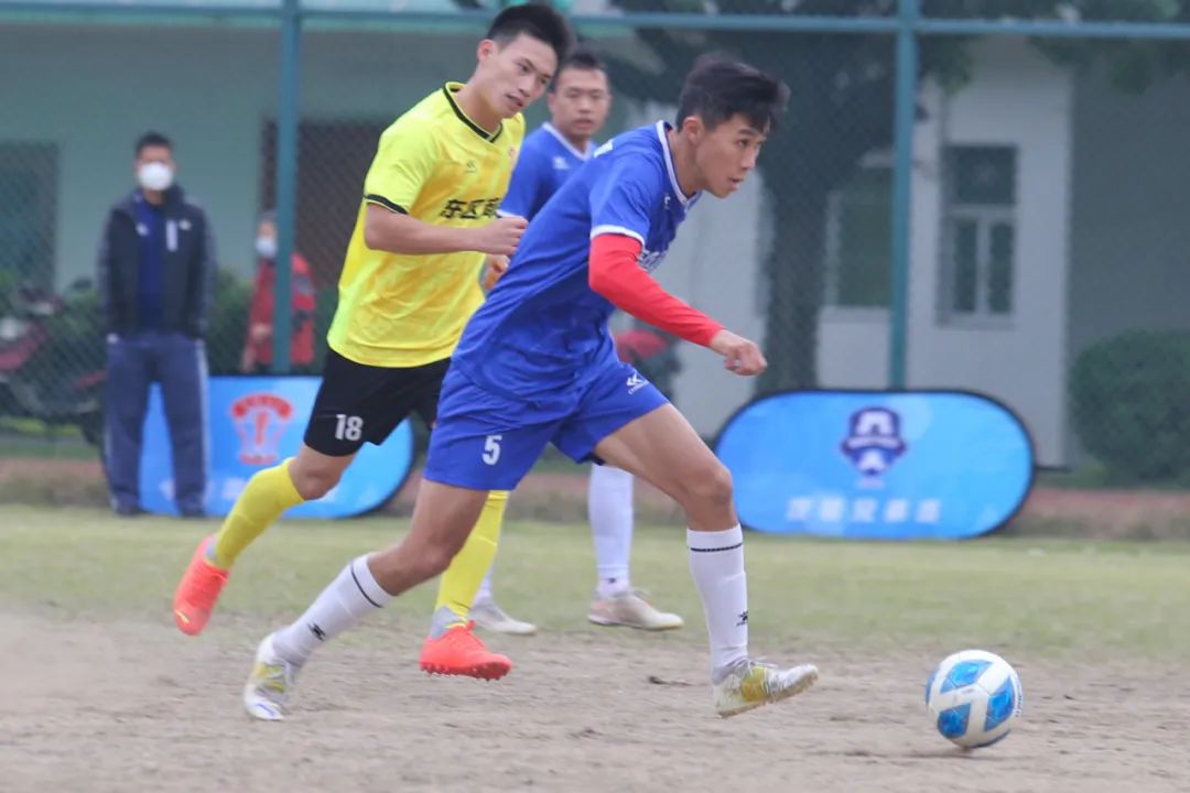力争小组前四！中山市东区“商企杯”足球赛进入白热化阶段