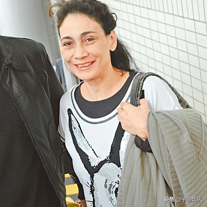 为钱再撕破脸！胆生毛大房自私女公然挑衅何超琼被团灭