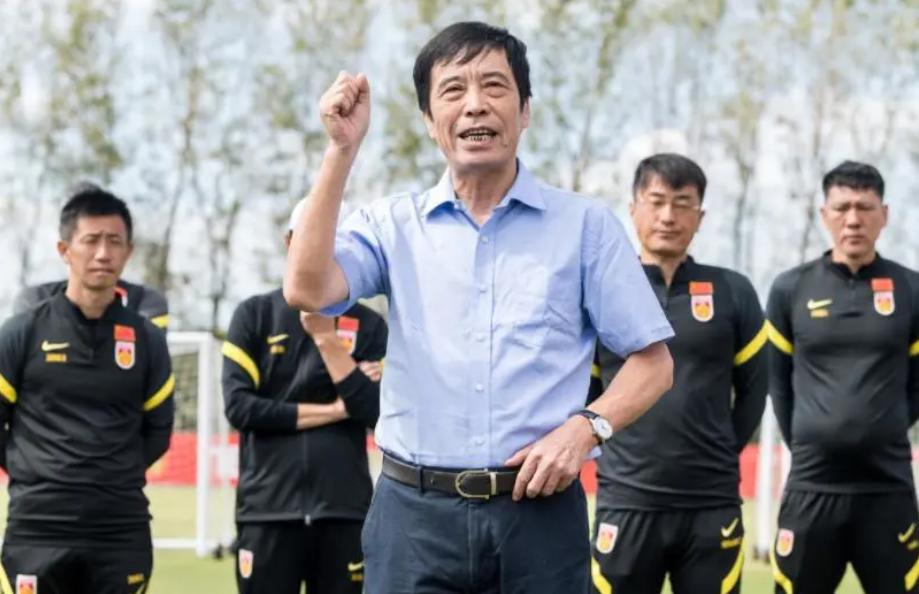 麻将的高手，足球的毒瘤，陈戌源必将被钉死在历史的耻辱柱上