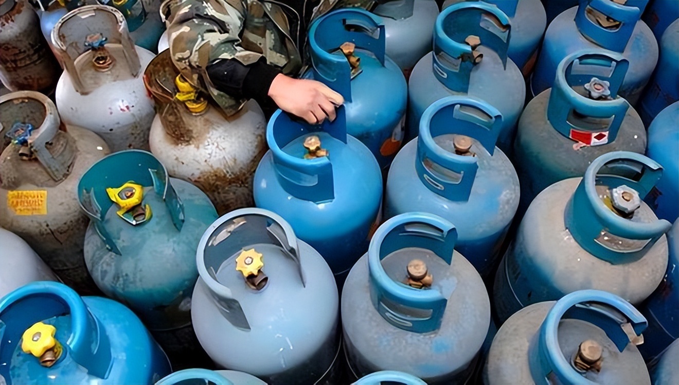 美军藏了多少战机军舰,美军在中国建有多少个兵工厂