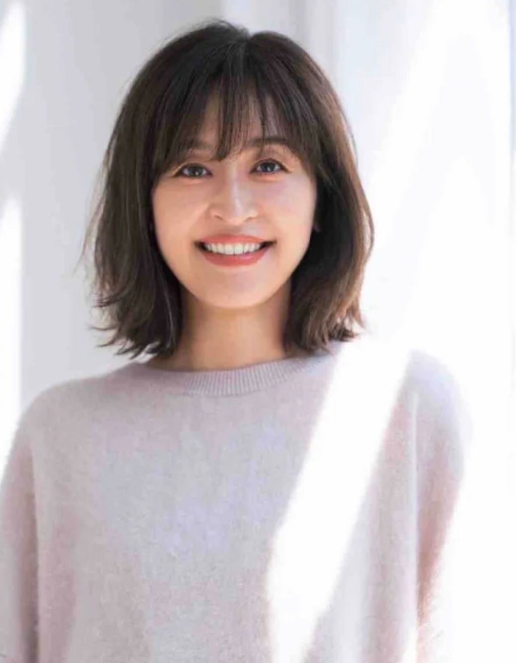 中年女士头发少烫什么发型好,中年女人适合烫哪些正常款的头发