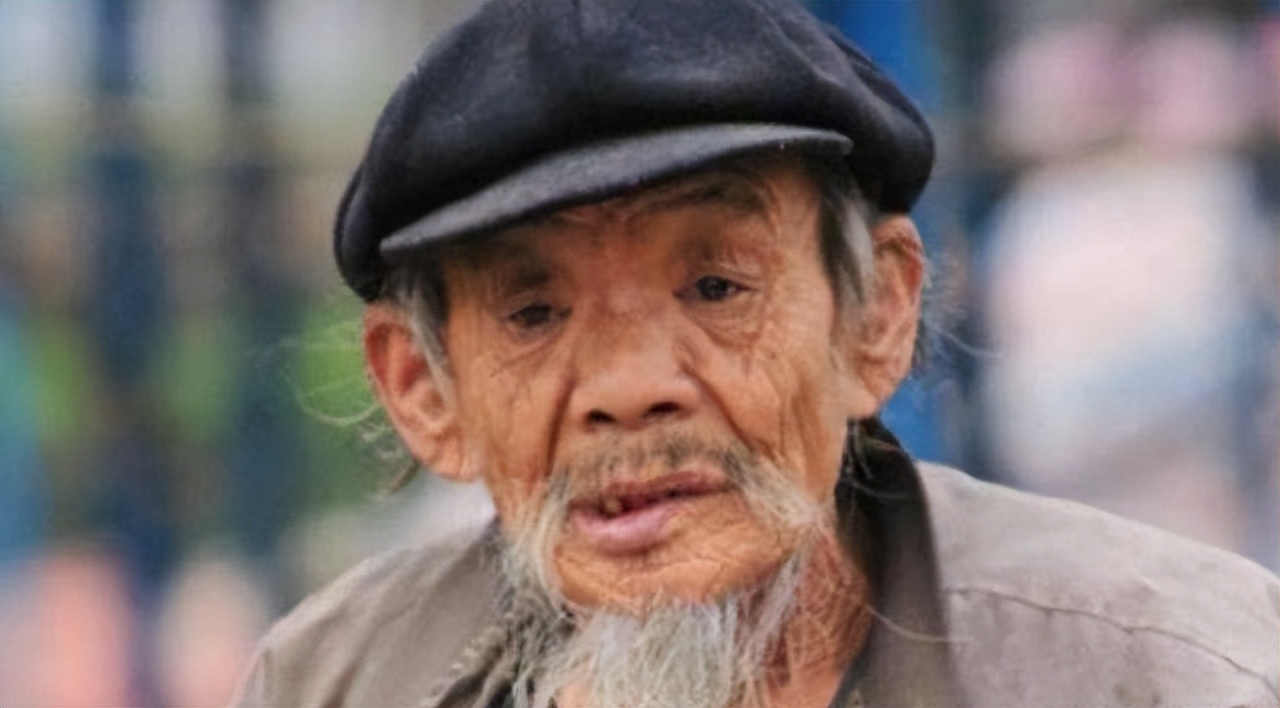 废品站老板回收废铁,废品站老板回收黄金