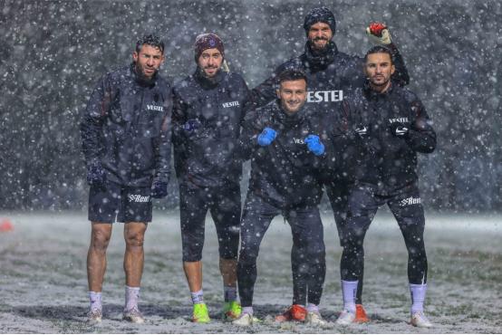 土超特拉布宗,土超今日推荐特拉布宗vs里泽体育