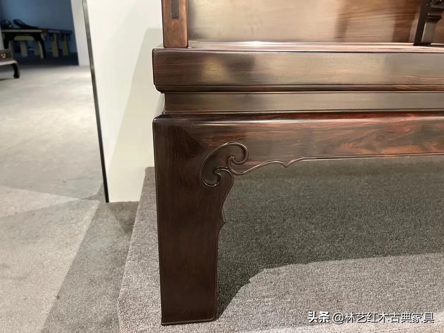 酸枝明式三围独板罗汉床,老挝大红酸枝罗汉床价格