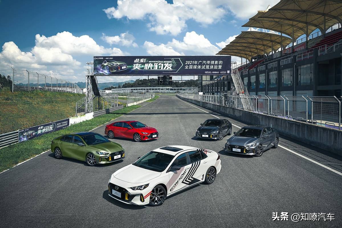 23款影豹混动怎么样,传祺影豹对比卡罗拉