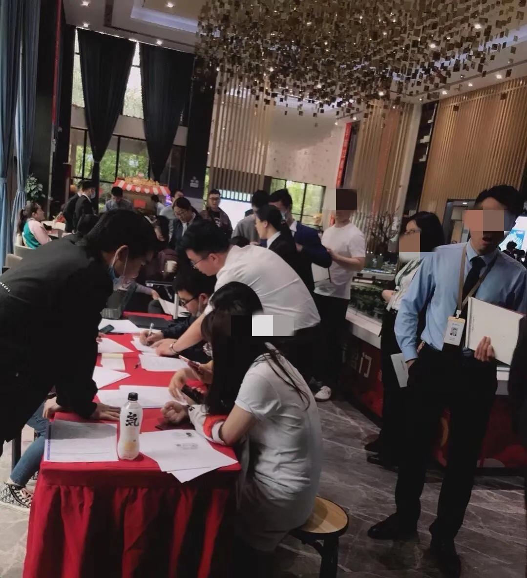 5800人被骗，上海万郁集团套路加盟，坑惨许多人的奶茶店梦