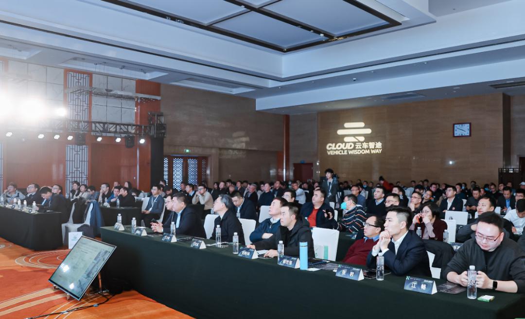 你相信吗？一块电池即搞定智能网联汽车