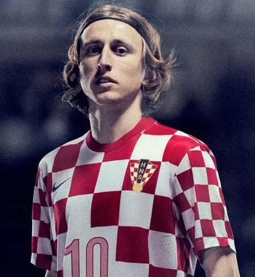 中场大师莫德里奇梅西,中场大师莫德里奇进球