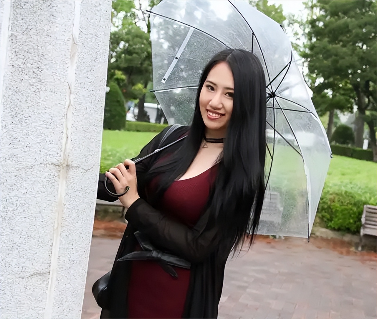 日本富豪暴毙,日本富翁结婚三个月死亡