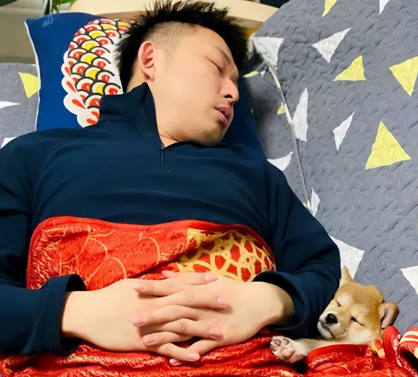 睡得越死睡眠质量越好吗,睡得越早睡眠时间短
