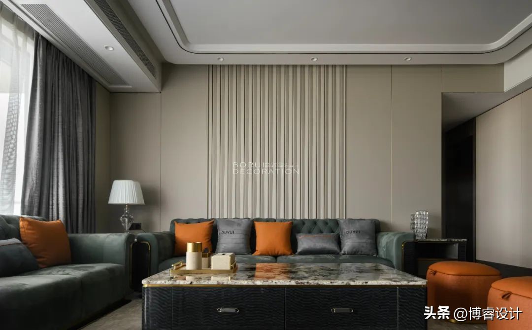 250㎡江景精装房改造,轻奢风格+收纳系统优化