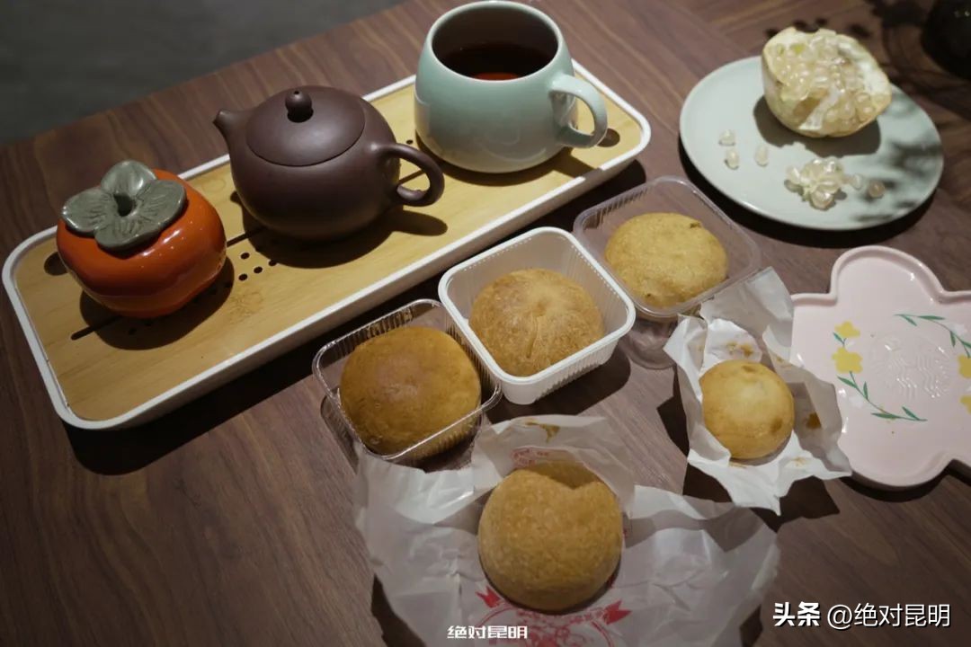 中秋节时妈妈买了许多月饼,中秋妈妈给我寄了一箱月饼