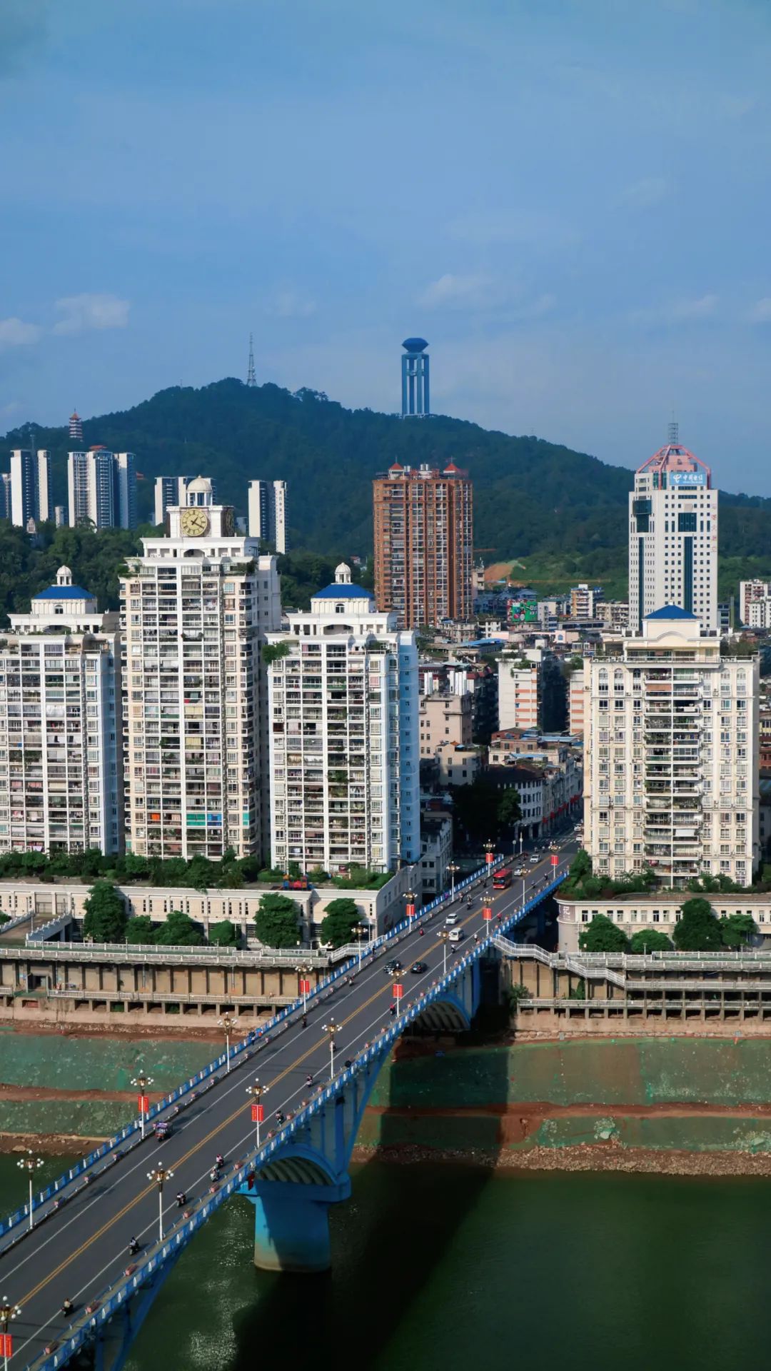 在这座岭南小城，喜欢广西和喜欢广东的都不会沉默