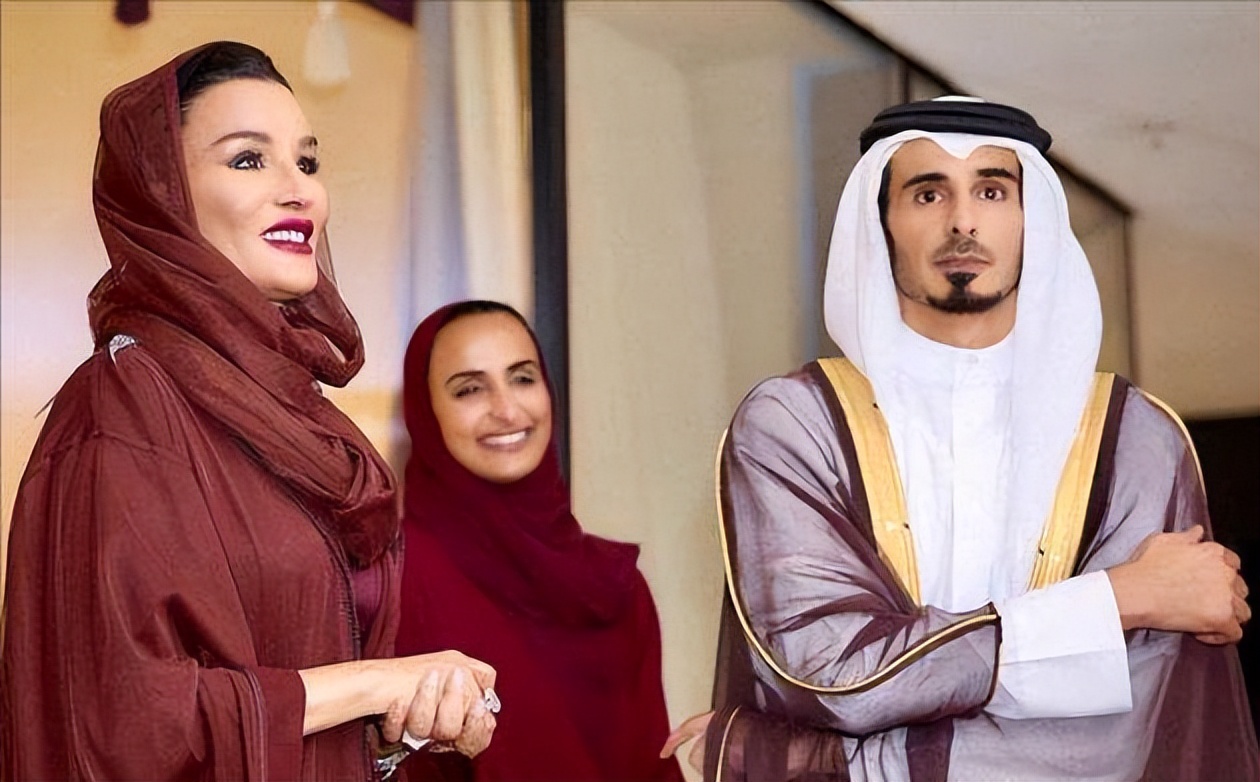 贝索斯马斯克哪个有钱,马斯克和贝佐斯财富排名